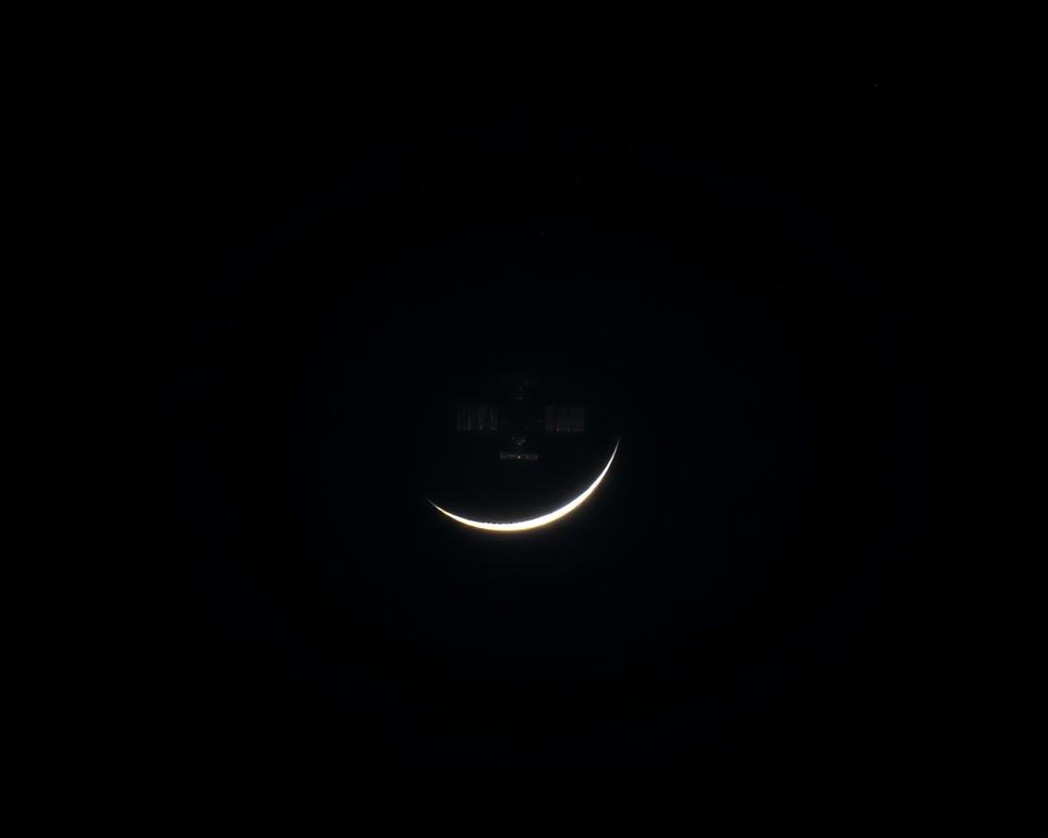 Fotografe o ISS cruzando a Lua: planejamento e app certo