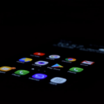 turned on Android smartphone — Foto por Pathum Danthanarayana na Unsplash